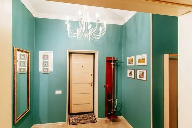 Apartments near Train Station - Lobi