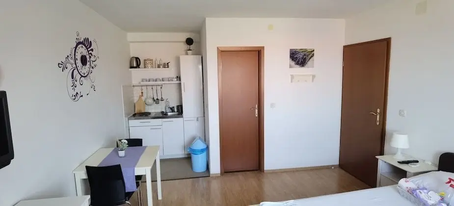 Apartments Neva Supetar - Oda Düzeni