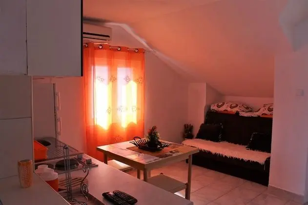 Apartments Odzic - İç Mekan