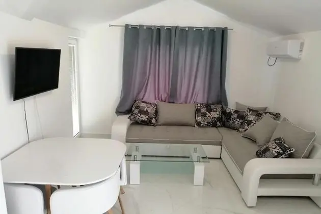 Apartments Olga Tivat - Oda Düzeni