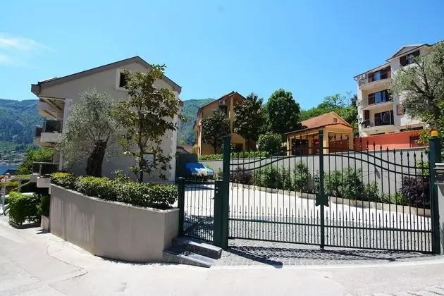 Apartments Olive - Dış Mekan