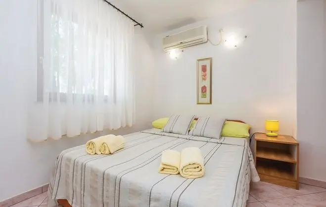Apartments Paola