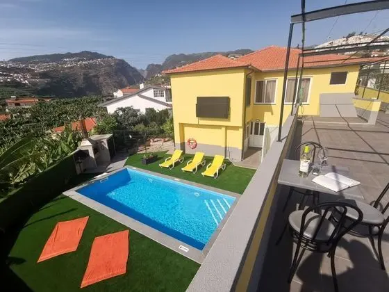 Apartments with Pool in Funchal - 1