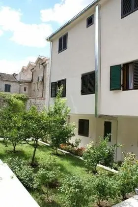 Apartments Radulovic - Dış Mekan