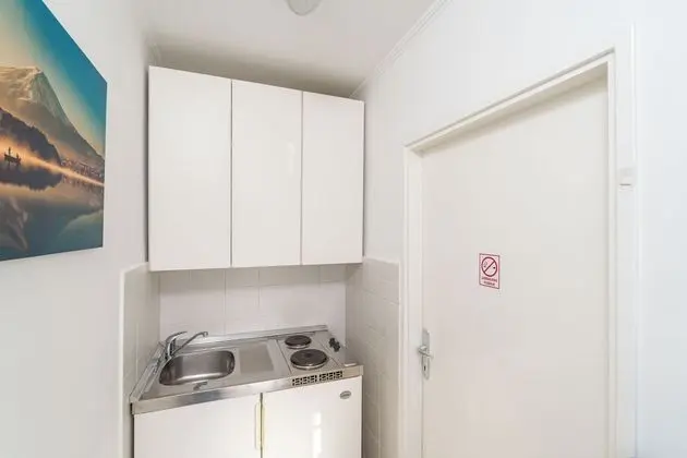 Apartments and Room Lora - Mutfak