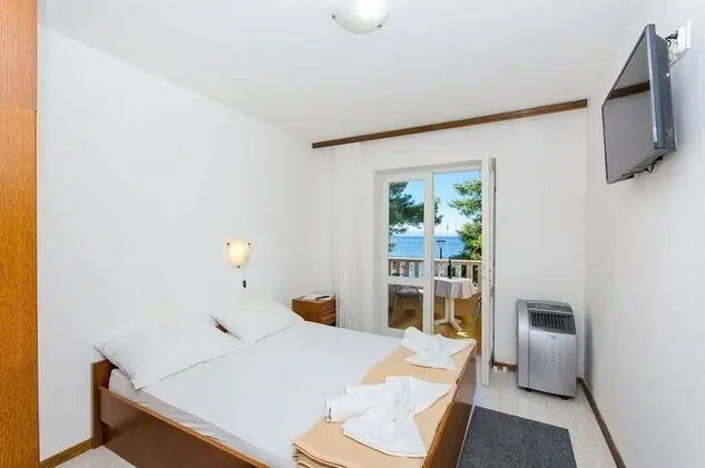 Apartments and Room Nada