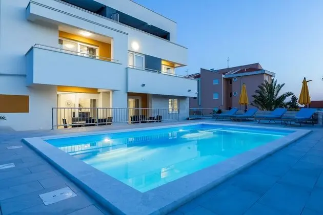 Apartments & Rooms Villa Casia