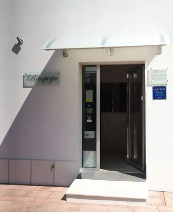 Apartments and Rooms Degra - Lobi