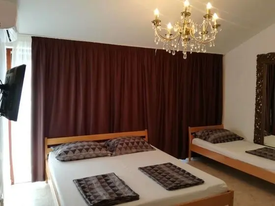 Apartments and Rooms Hegic - Oda
