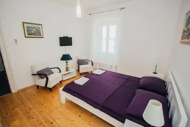 Apartments and Rooms Ille - İç Mekan