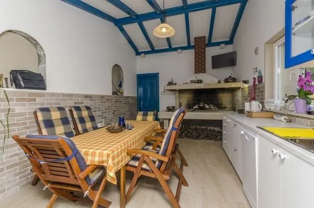 Apartments and Rooms LEA - Yerinde Yemek