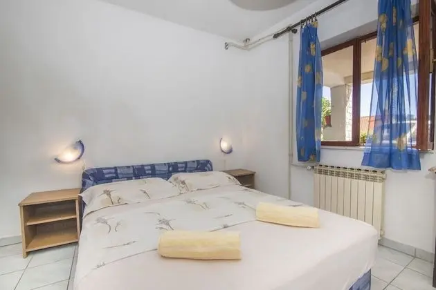 Apartments and Rooms Nikol