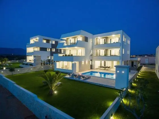 Apartments & Rooms Pool Villas Maris - Dış Mekan