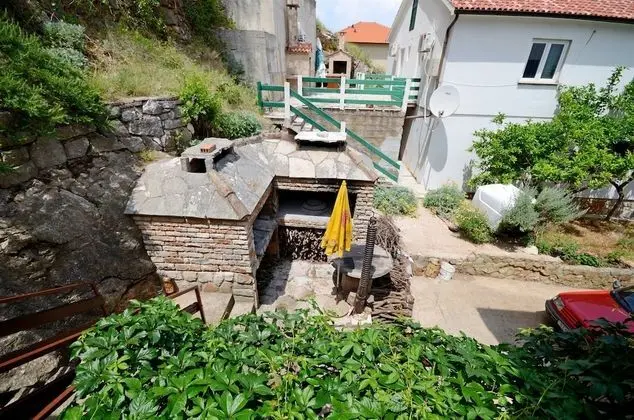Apartments and Rooms Stjepan