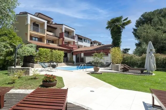 Apartments Villa Rossella 1