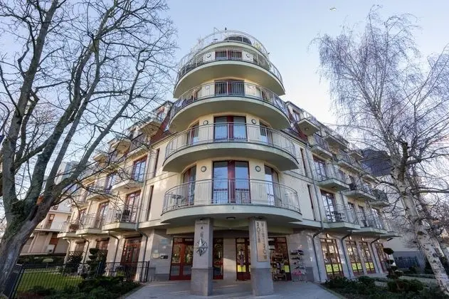 Apartments Roza Wiatrow by Renters