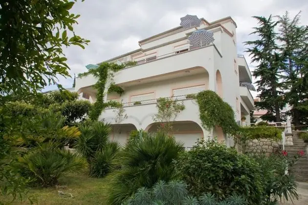 Apartments Spommy