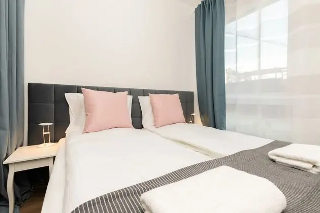 Apartments Sw. Barbary Gdansk by Renters - Öne Çıkan Resim