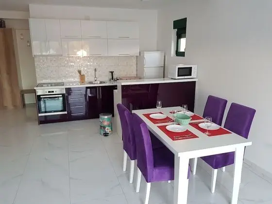 Apartments Tivat Obala - Mutfak
