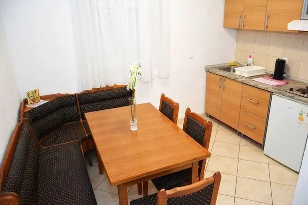 Apartments Vesna - Mutfak