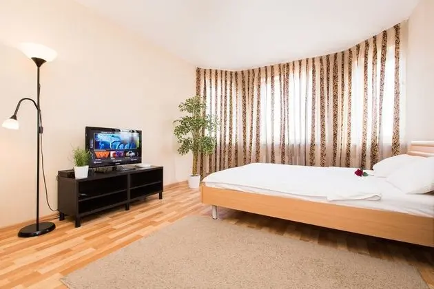 Apartments on Volzhskaya emb 25 - apt 9 - Öne Çıkan Resim