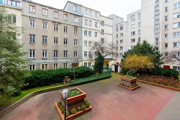 Apartments Warsaw Hoza by Renters
