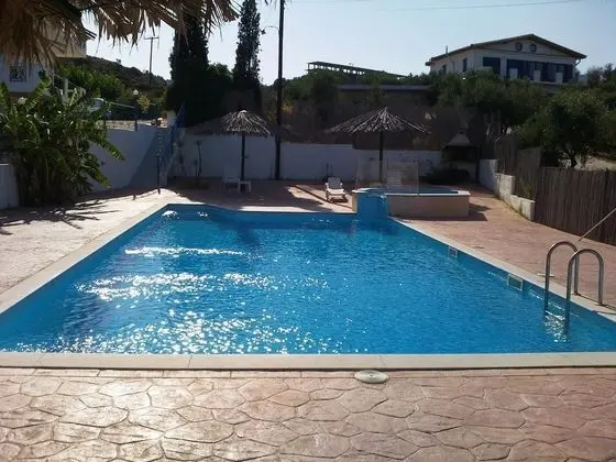 Apartments Xenios Zeus 2 - Havuz