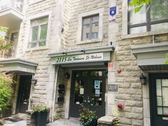 ApartHotelMontréal by Les Terrasses Saint Urbain