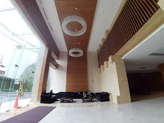 Apatel Elpis Residences 07B10 - Lobi