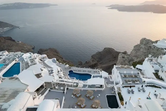 Apeiron Blue Santorini