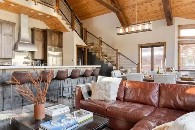 Apex by Avantstay Cozy Expansive Mountain Home Close to the Slopes w/ Hot Tub! - İç Mekan