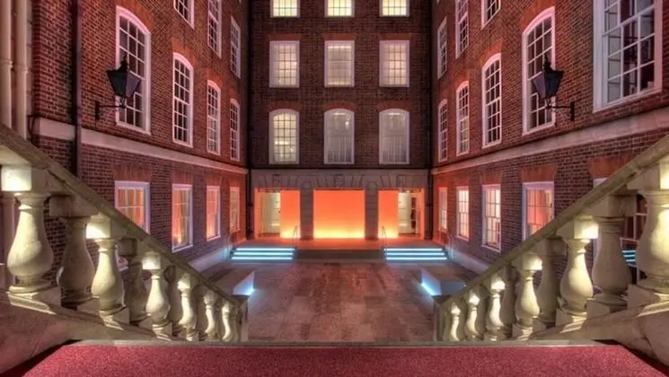 Apex London Temple Court