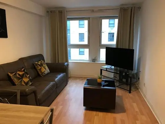 Apex Wallace Street Apt With Free Parking - İç Mekan
