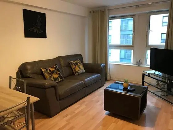 Apex Wallace Street Apt With Free Parking - Öne Çıkan Resim