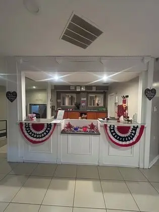 Apm Inn & Suites - Lobi
