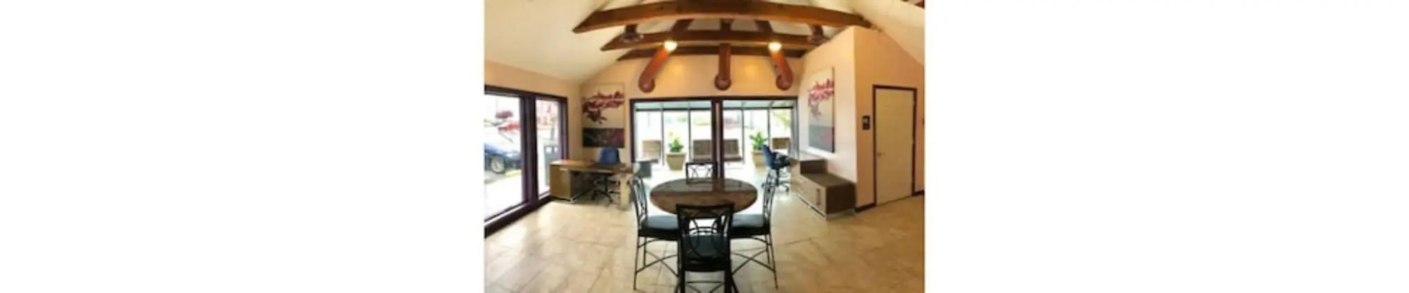 APM Inn & Suites - Lobi