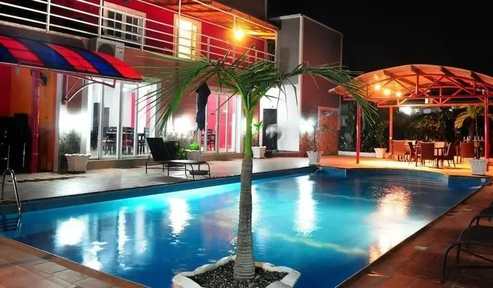 Apo Apartments