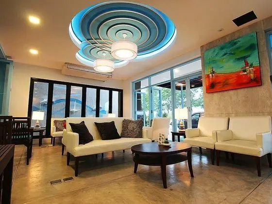 Apo Hotel