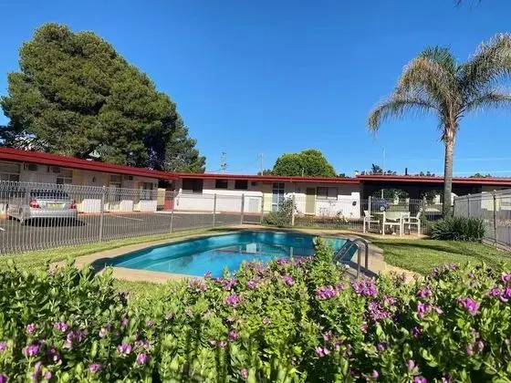 Apollo Motel Parkes - Havuz