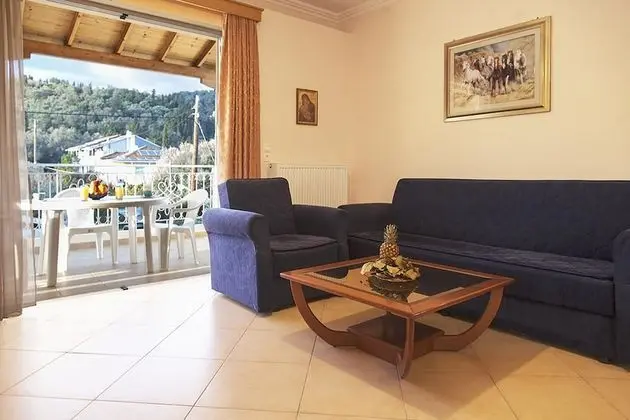 Apolpaina Luxury Apartments - İç Mekan