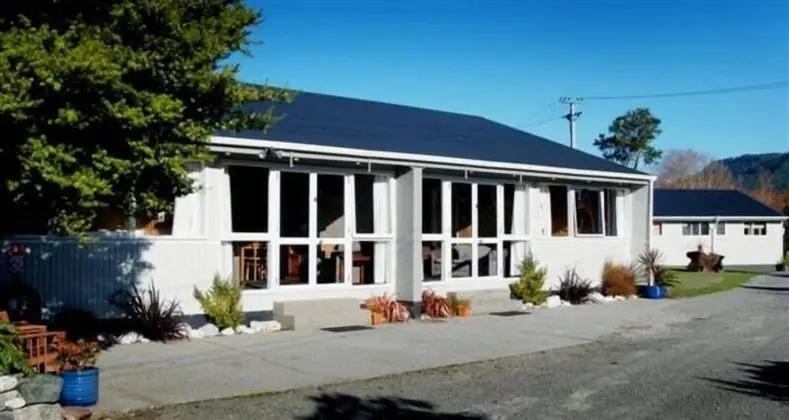 APOSTLES VIEW MOTEL