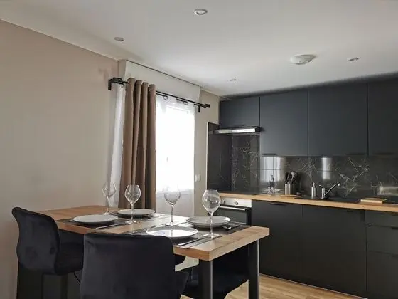 Appart Hotel Spa Perpignan - Yerinde Yemek