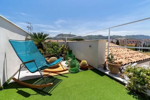 Appartamento con 3 Terrazze in Piazza Magione