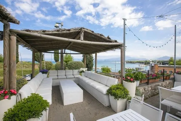 Appartamento Miralago 700 mt From Lake - Dış Mekan