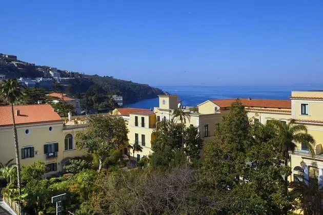 Appartamento Tramontano With Air Conditioning and Internet Wi-fi