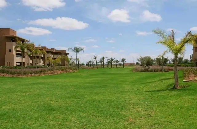Appartement Golf City Prestigia - Dış Mekan