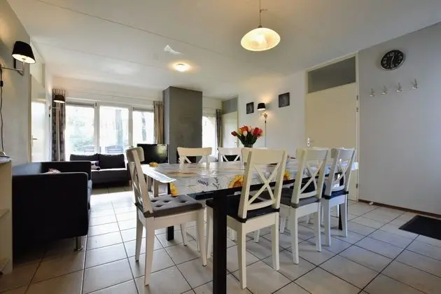 Appealing Holiday Home in Guelders near Forest - Yerinde Yemek