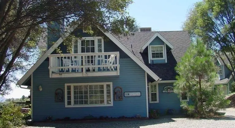 Apple Blossom Inn