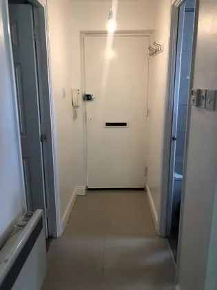 Apple House Guest House Heathrow Airport - Lobi