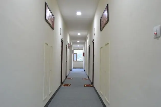 Hotel Apple Nest (Formerly Lemon Tree Hotel) - İç Mekan